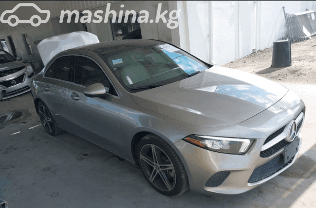Mercedes-Benz A-Класс IV (W177) 220 2.0 AMT 4WD