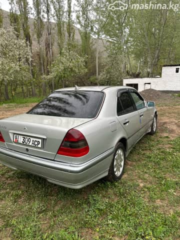 Mercedes-Benz C-Класс I (W202) Рестайлинг 200 2.0 MT
