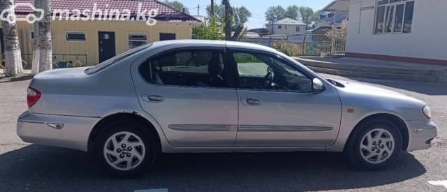 Nissan Maxima V (A33) 2.0 MT