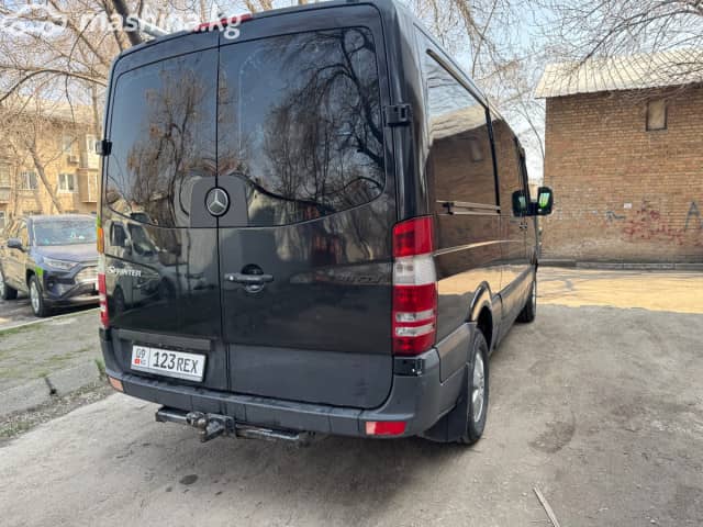 Mercedes-Benz Sprinter