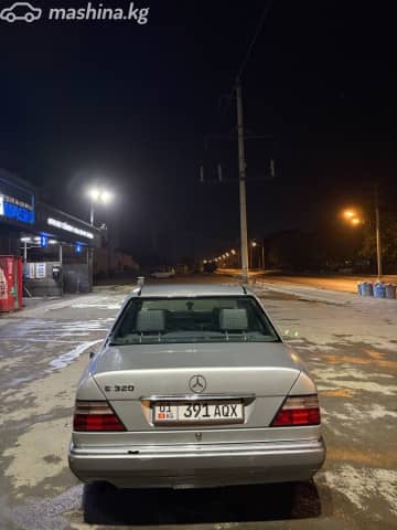 Mercedes-Benz E-Класс I (W124) 320 3.2 AT