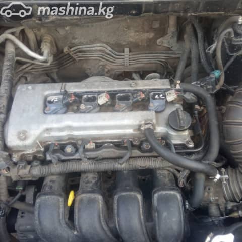 Toyota Avensis II Рестайлинг 1.8 MT