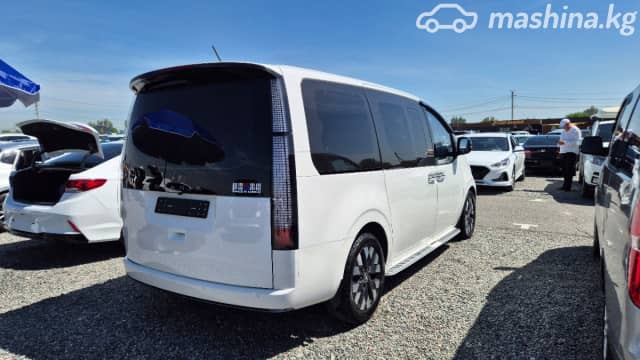 Hyundai Staria 3.5 AT