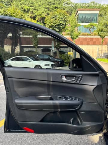 Kia K5 II 2.0 AT