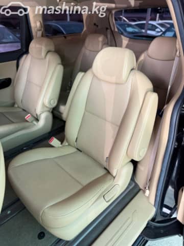 Kia Carnival III 2.2d AT