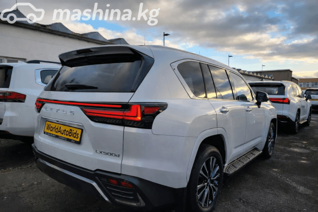 Lexus LX IV 500d 3.4d AT 4WD