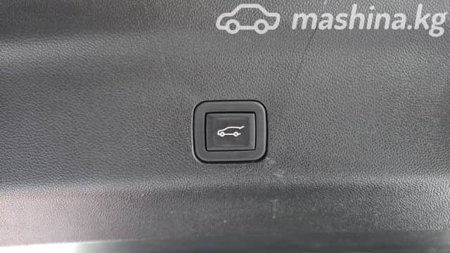 Chevrolet Tahoe V 6.2 AT 4WD