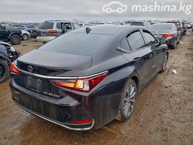 Lexus ES VII 250 2.5 AT