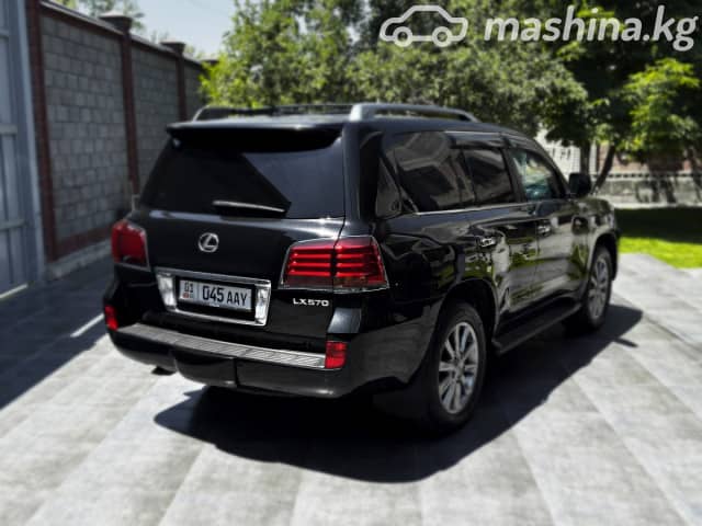 Lexus LX III 570 5.7 AT 4WD