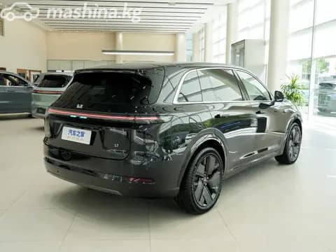 LiXiang L7 Рестайлинг 1.5hyb AT 4WD