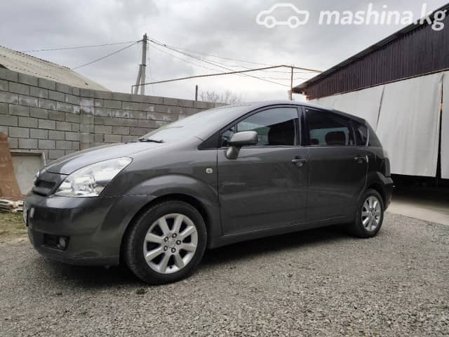 Toyota Corolla Verso I Рестайлинг 1.6 MT