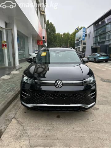 Volkswagen Tiguan III (China Market) 2.0 AMT 4WD