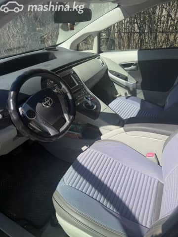 Toyota Prius III (XW30) 1.8hyb AT