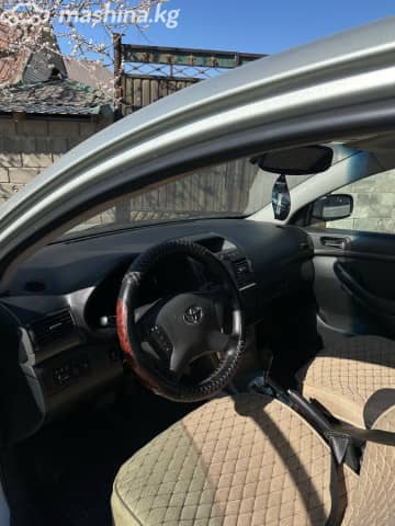 Toyota Avensis II 2.4 AT