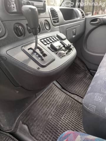 Mercedes-Benz Фургон (6х2)