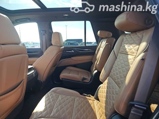 Cadillac Escalade V ESV 3.0d AT 4WD