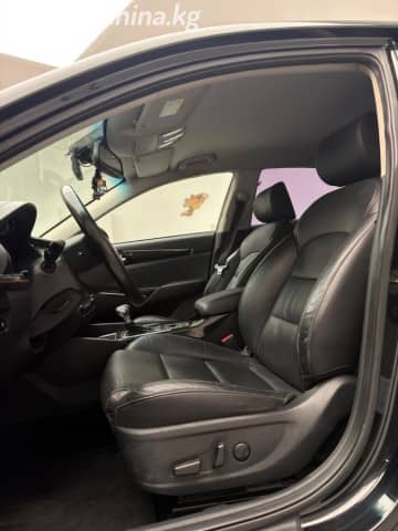 Kia K7 YG (II) 3.0 AT