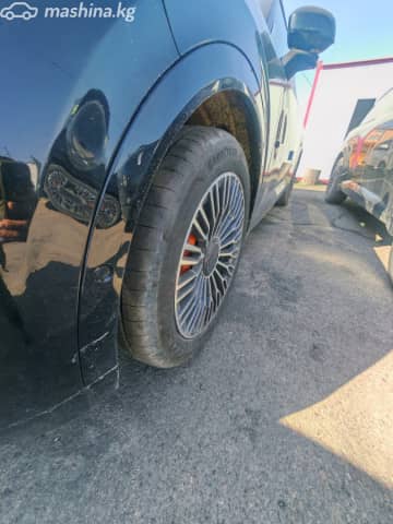 Lynk & Co 900 2.0hyb AT 4WD