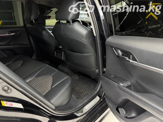 Toyota Camry VIII (XV70) 2.5 AT