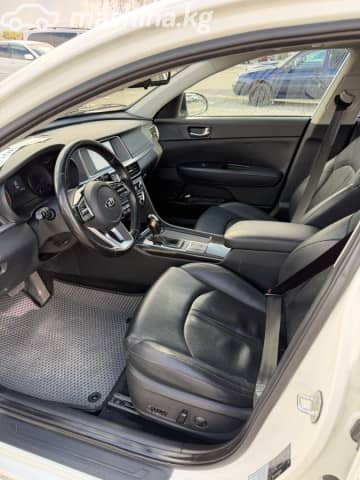 Kia K5 II 2.0 AT