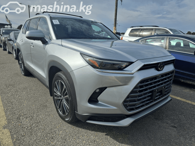 Toyota Grand Highlander 2.5hyb CVT 4WD