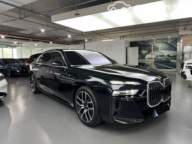 BMW 7 серии VII (G70) 740i 3.0 AT 4WD