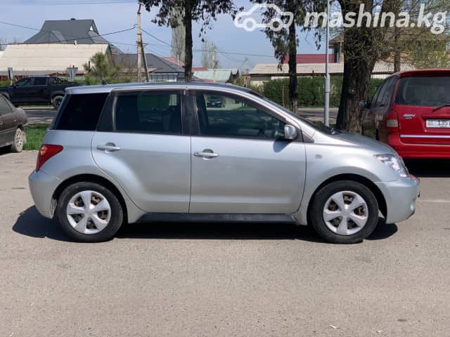 Toyota Ist I 1.3 AT