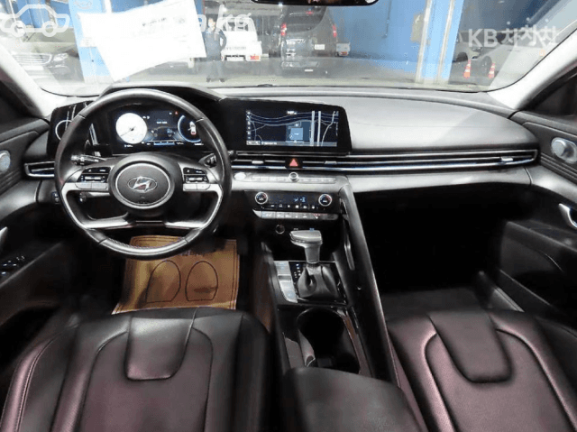 Hyundai Avante VII 1.6hyb AMT