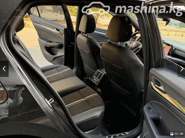 Volkswagen Golf VIII 1.4 AT