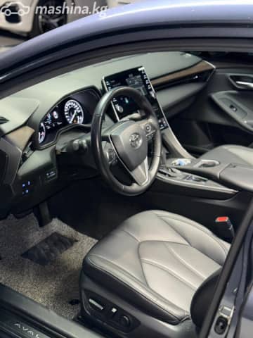 Toyota Avalon V 2.5hyb CVT