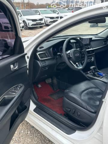 Kia K5 II 2.0 AT