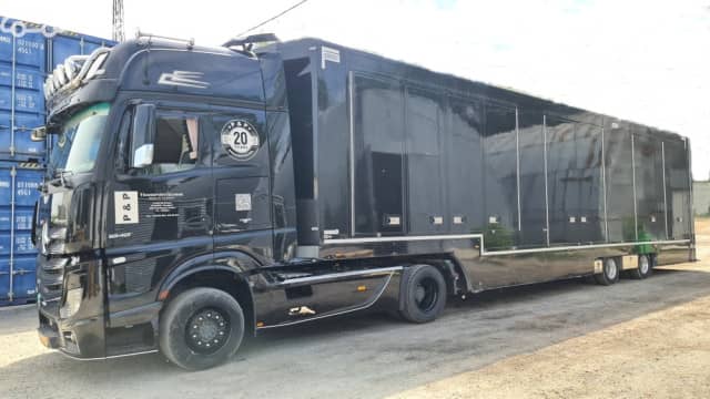 Mercedes-Benz 4x2