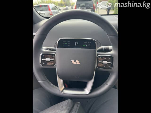LiXiang L6 1.5hyb AT 4WD