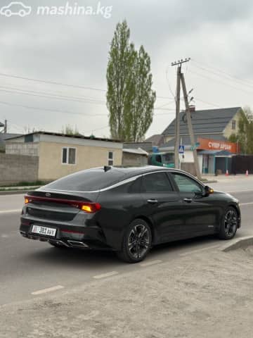 Kia K5 III 2.0 AT