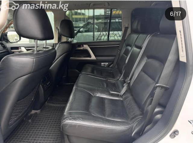 Toyota Land Cruiser 200 Series 4.7 AT 4WD