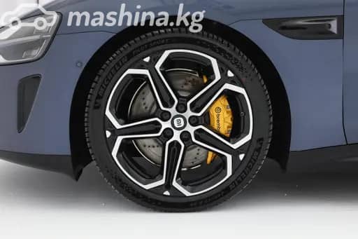 Xiaomi SU7 Electro AT 4WD