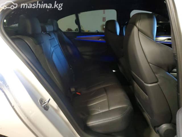 BMW M5 VI (F90) Рестайлинг 4.4 AT 4WD
