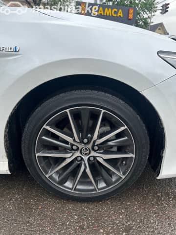 Toyota Camry (Japan) XV70 рестайлинг 2.5hyb AT
