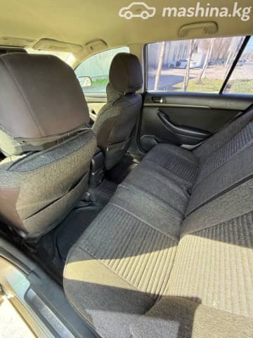 Toyota Avensis II 2.2d MT