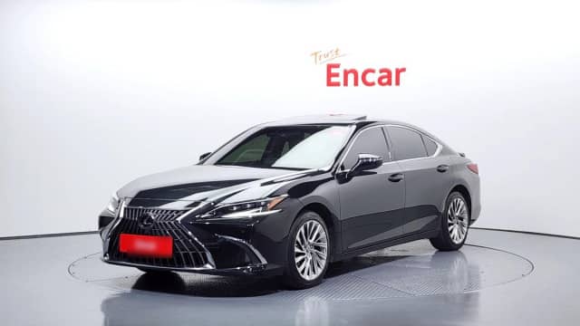 Lexus ES VII Рестайлинг 300h 2.5hyb CVT