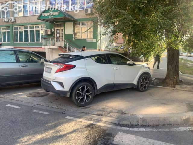 Toyota C-HR I 2.0 CVT 4WD