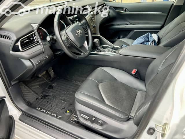 Toyota Camry VIII (XV70) 2.5 AT