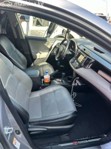 Toyota RAV4 IV (XA40) Рестайлинг 2.5hyb CVT 4WD
