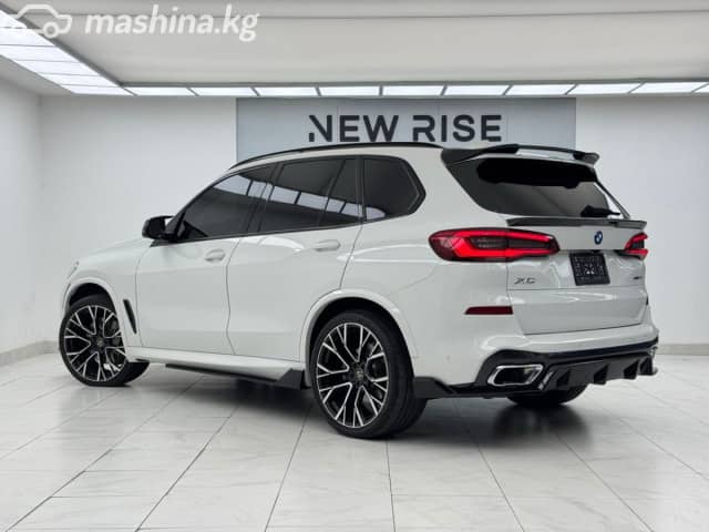 BMW X5 IV (G05/G18) 50i 4.4 AT 4WD