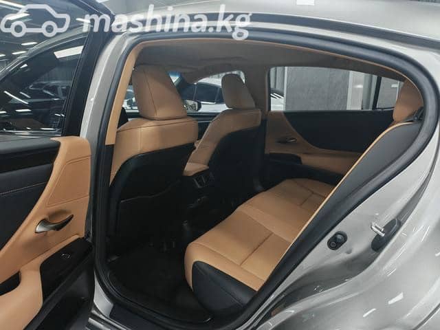 Lexus ES VII Рестайлинг 200 2.0 CVT