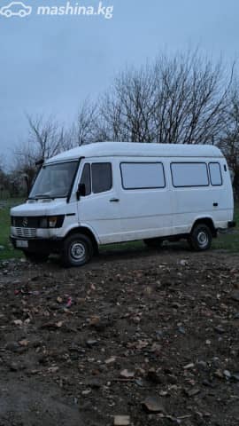 Mercedes-Benz Фургон (4х2)