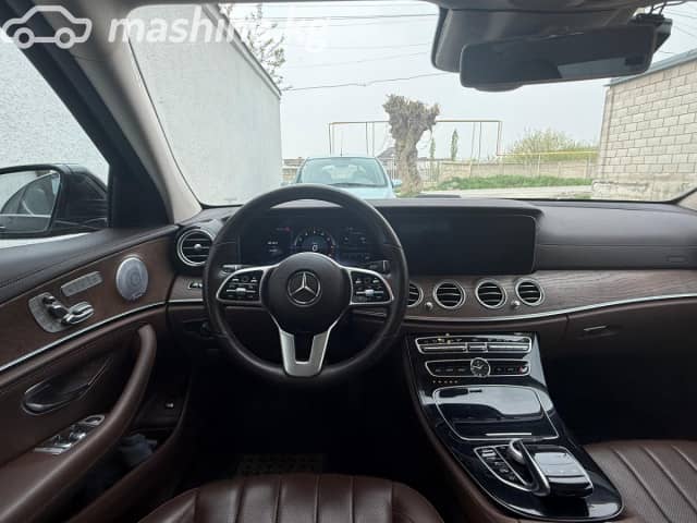 Mercedes-Benz E-Класс V (W213, S213, C238) 300 2.0 AT 4WD