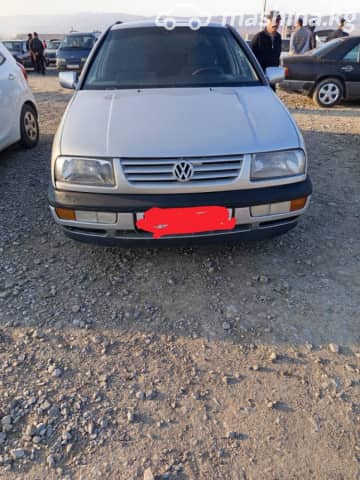 Volkswagen Vento 1.8 MT