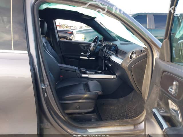 Mercedes-Benz GLB I (X247) 250 2.0 AMT 4WD