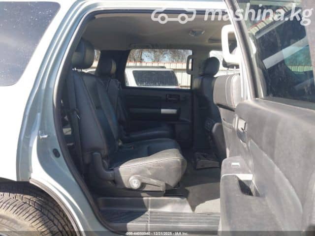 Toyota Sequoia II Рестайлинг 5.7 AT 4WD